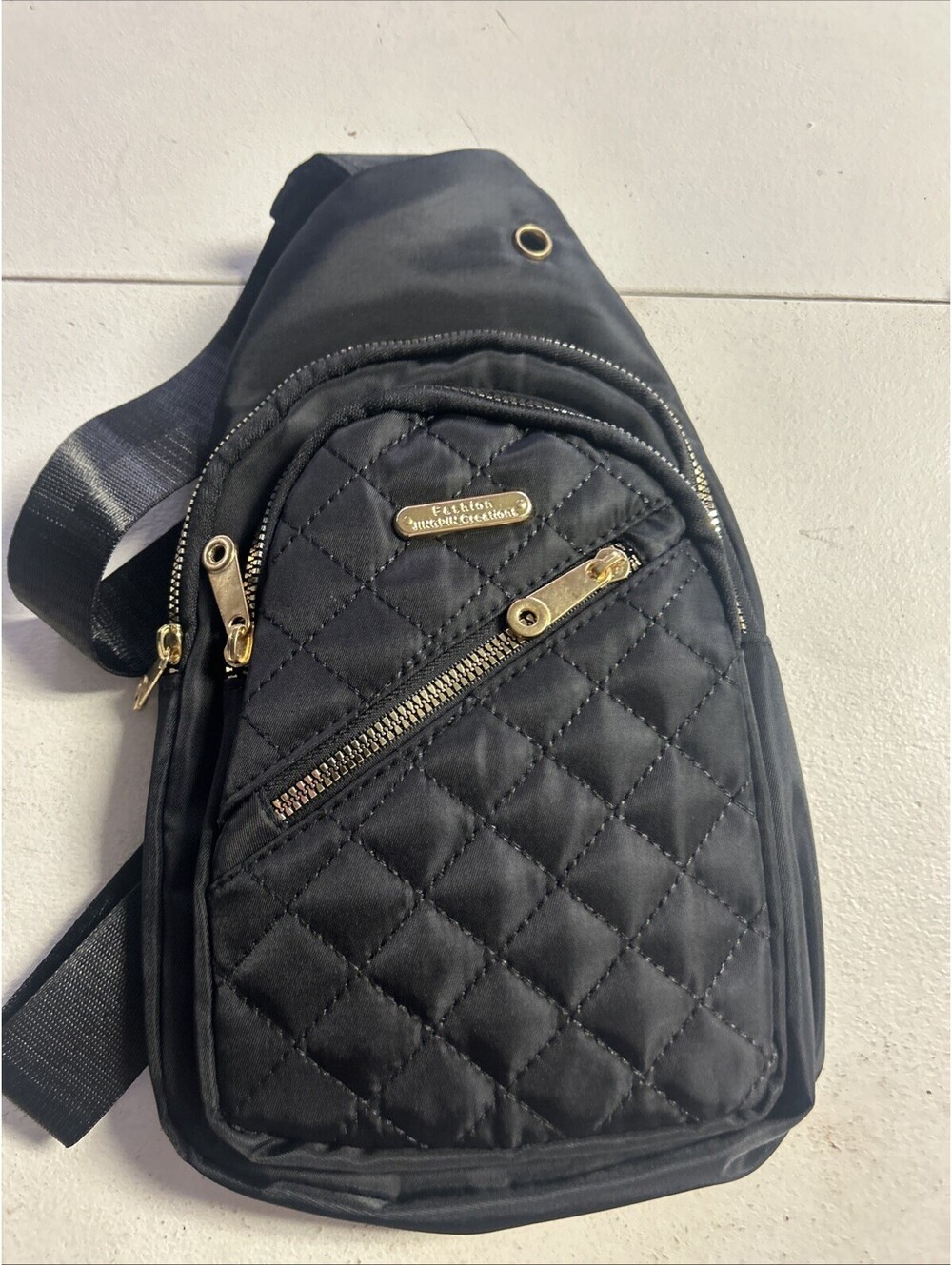 New with Tags Women's Black Quilted Sling Bag - Small Crossbody Chest Pack